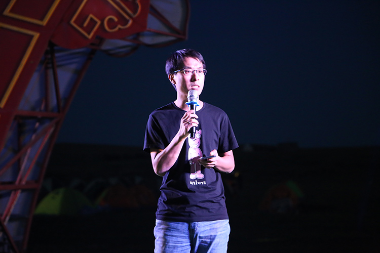 晉商行董事長(zhǎng)左燕慶先生上臺(tái)致辭